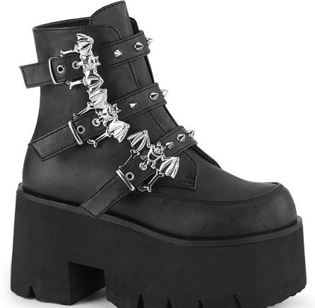 Demonia im Rampenlicht: Rebellion, Stil und Komfort f&uuml;r mutige Schuhliebhaber